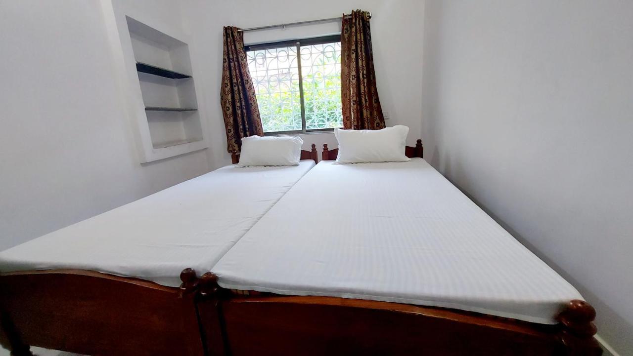 Nilam Guest House Bodh Gaya Buitenkant foto