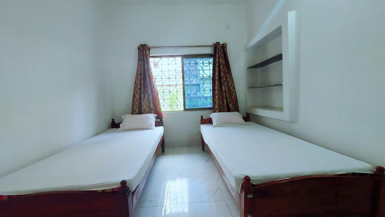 Nilam Guest House Bodh Gaya Buitenkant foto