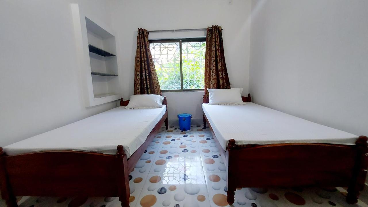 Nilam Guest House Bodh Gaya Buitenkant foto