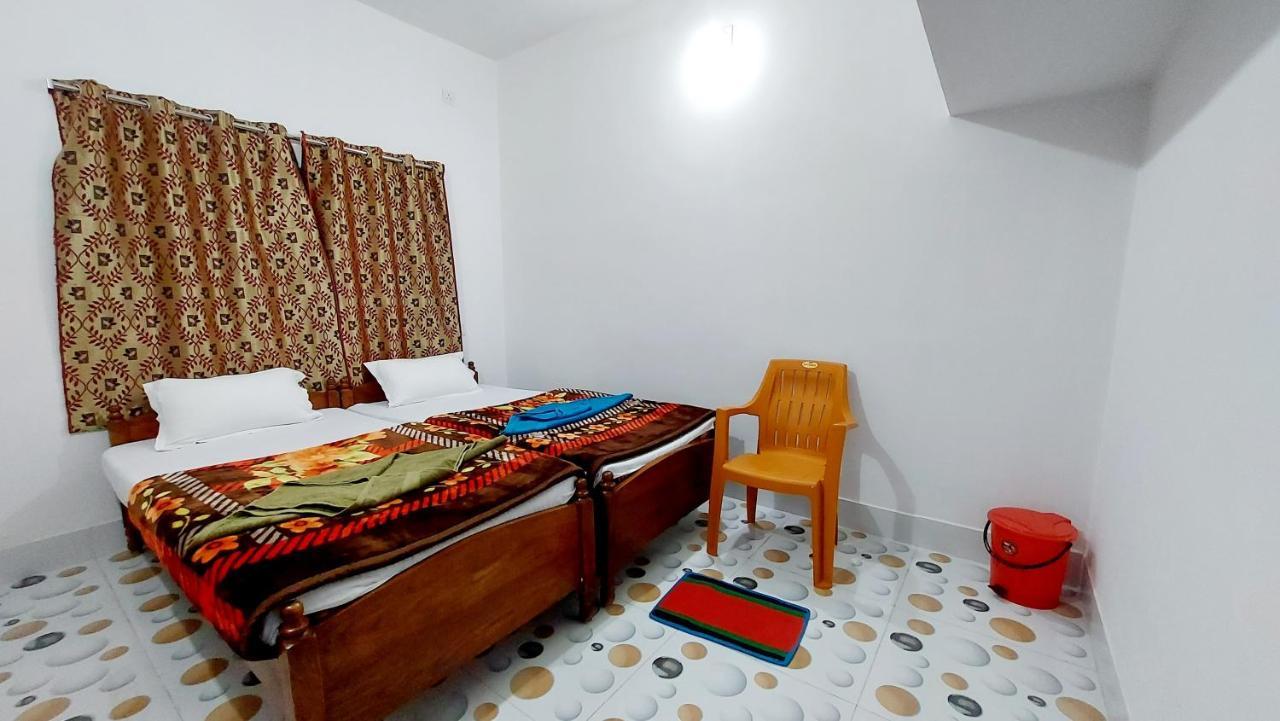 Nilam Guest House Bodh Gaya Buitenkant foto