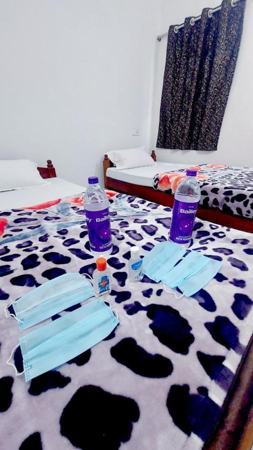 Nilam Guest House Bodh Gaya Buitenkant foto
